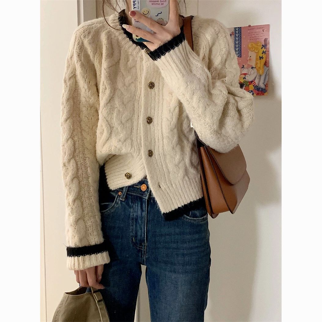 零柒零捌 春装设计感短款高级感毛衣女秋冬季穿搭小个子针织开衫