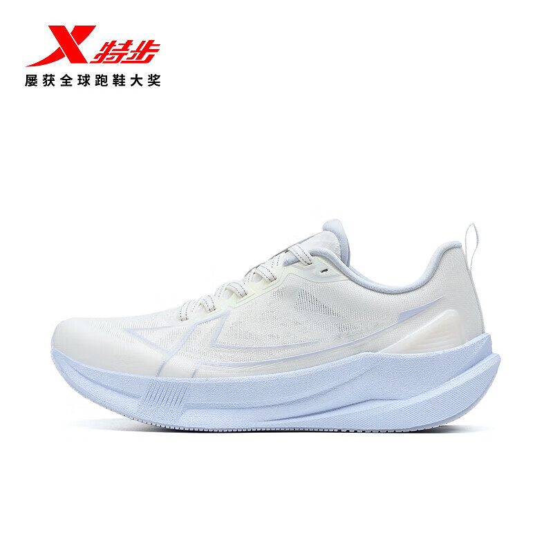特步（XTEP）两千公里5代跑步鞋女防滑耐磨回弹跑鞋减震体考竞训女鞋2000KM5.0 帆白/浅霜蓝 【星河入梦】 38