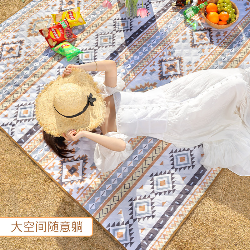 小芯小新 民族风防潮野餐垫