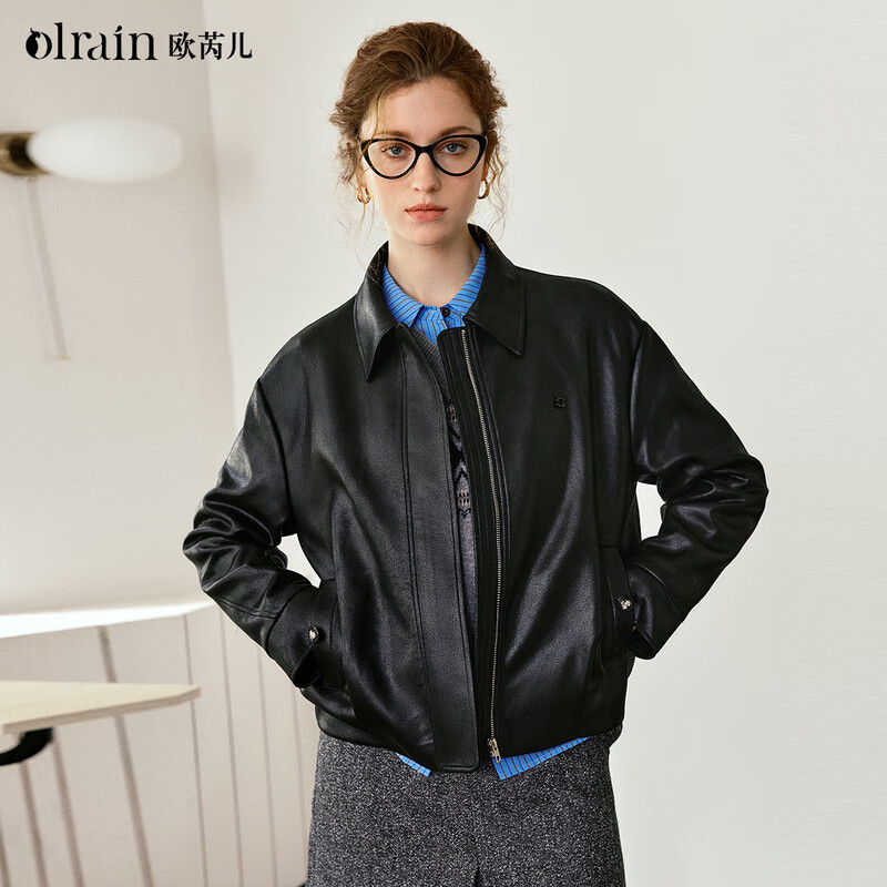  OLRAIN/欧芮儿 法式仿皮设计感 女士短外套