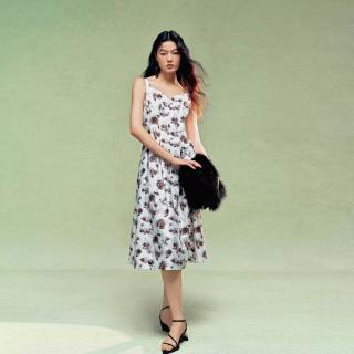 VERO MODA 连衣裙印花百褶吊带长裙法式气质优雅高级感