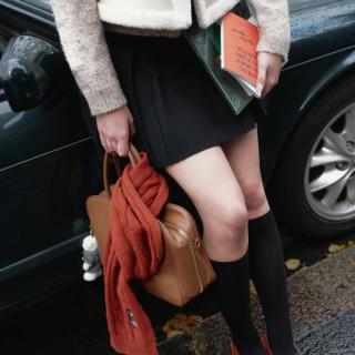 限尺码：TEENIE WEENIE 半截裙小熊女装简约休闲半身裙春季学院风时尚短款百褶裙子