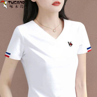 啄木鸟 百搭夏季新款时尚短袖女2024新款大码显瘦洋气休闲V领上衣