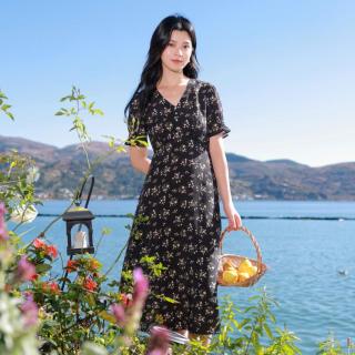 三彩 春夏款法式连衣裙高级感印花短袖V领大码裙子显瘦