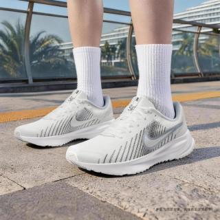 NIKE 透气轻便 男士跑鞋