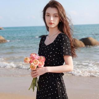 三彩 2026夏季方领连衣裙系绳复古显瘦大码女装