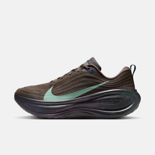NIKE VOMERO PLUS 男款 轻便跑鞋 IR7550-030