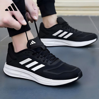 adidas 男款跑步鞋