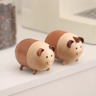 1 乌檀木小猪牙签盒家用实木创意牙签收纳罐可爱动物装饰送礼小摆件 可爱小猪-乌檀木+榉木