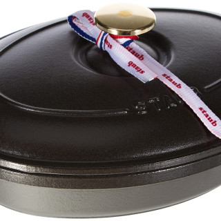 staub 珐宝 椭圆形浅口炖锅 23x17cm 1L 哑光黑色搪瓷