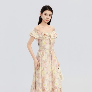 薇迎 商场同款法式度假连衣裙女2026夏一字肩海边裙子长裙