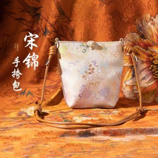 上海故事 国风新中式单肩斜挎包2026夏新款轻便水桶包礼盒装-清辉绕腕