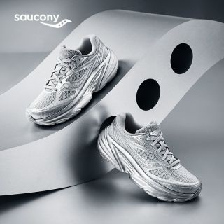 百亿补贴、今日必买：saucony GUARD AMR 赛博缓震跑鞋