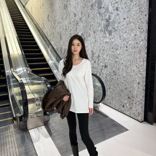 白色打底衫中长款叠穿内搭女秋冬季新款宽松百搭遮臀显瘦T恤上衣