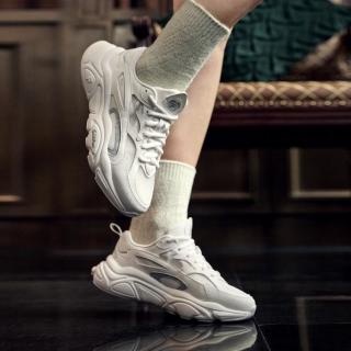 FILA 女鞋运动休闲鞋女士舒适低帮缓震复古运动鞋