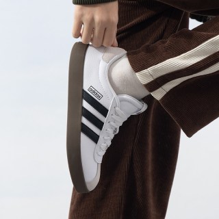 88VIP：adidas 女款休闲运动鞋 ID8797-051626