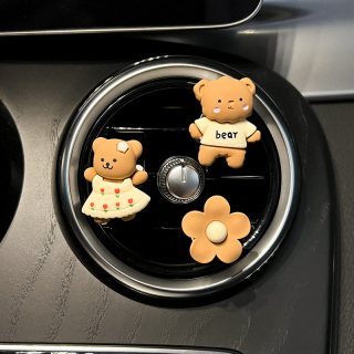 致匠 小熊车载香薰汽车内装饰用品大全网红车内空调出风口夹车饰小摆件