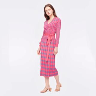 Diane Von Furstenberg 高级感秋冬方格裹身女士长袖针织女V领显瘦高端轻奢连衣裙 粉灰色编织方格图案粉灰色编织方格图案 S