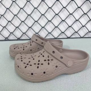 百亿补贴：crocs Classic clog舒适简约洞洞鞋女款灰褐色210927-214
