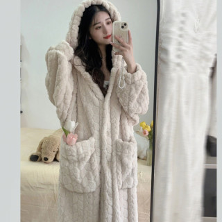 少女长袖连帽珊瑚绒睡衣女冬款2023年新款加绒加厚居家睡袍冬睡裙