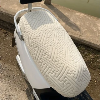 新款弹力防烫电动车坐垫套电瓶车摩托车可遮阳四季通遮阳保暖座套