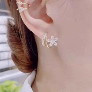 铜合金合成锆石耳饰 高级感白色甜美花朵耳环女气质耳钉饰品时尚