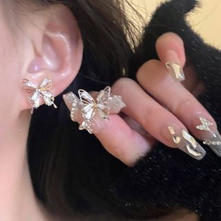 合金耳饰 耳边灵动~镂空蝴蝶耳钉女夏高级感小众独特耳环气质耳饰