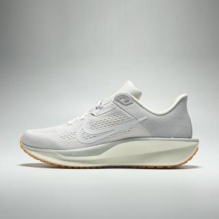 NIKE QUEST 6 女子跑步鞋