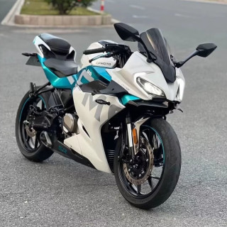桃路 新款春风SR250CC电喷水冷网红跑车NK250街车ST狒狒上牌燃油摩托车 白色 牌照齐全可以上牌可以过户
