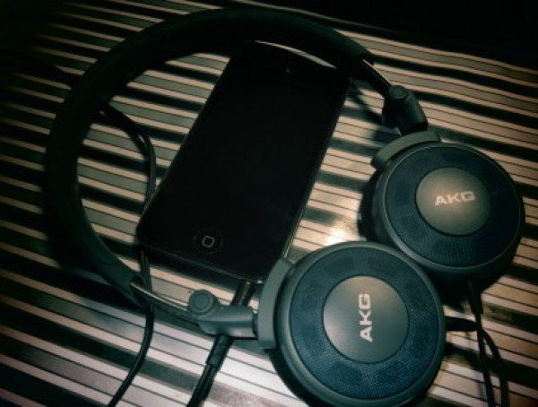 手慢无:AKG 爱科技 K420 头戴式耳机