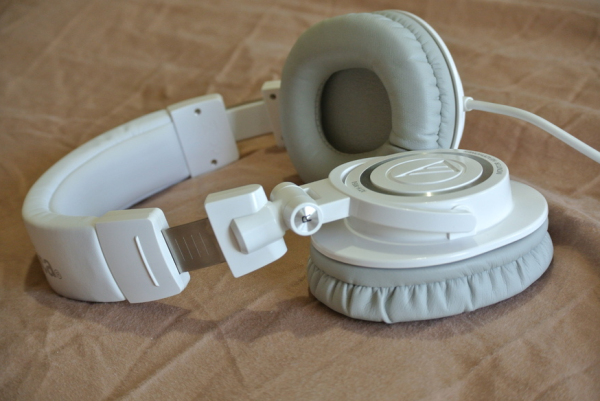 Audio-Technica 铁三角 ATH-M50WH 头戴式耳机(监听旗舰)