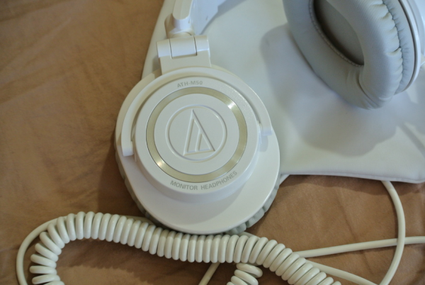 Audio-Technica 铁三角 ATH-M50WH 头戴式耳机(监听旗舰)
