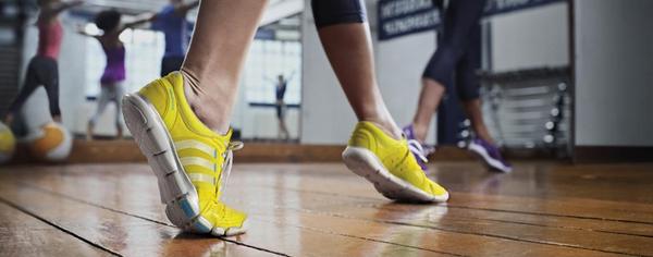 adidas 阿迪达斯 adipure tr 360系列 女款训练鞋