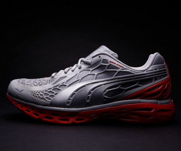 PUMA 彪马 BioWeb Elite 跑鞋 侧面