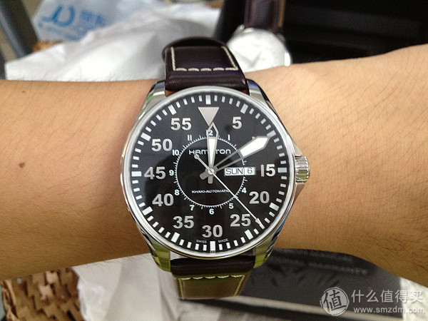 Hamilton 汉密尔顿 Khaki Pilot 卡其飞行员系列 男款腕表 晒物广场:昨日好晒单 懒人移动电脑台、经典B&O“飞碟”、台版漫画、无线SD卡、汉密尔顿飞行员、嘉实多、磨刀钱包、Kate Spade女包