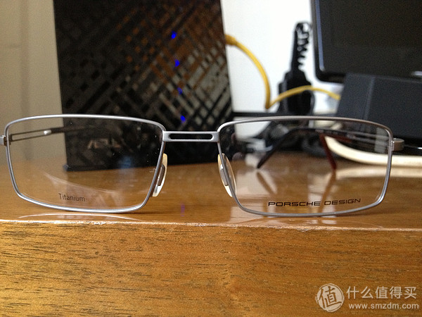 PORSCHE DESIGN 保时捷 纯钛制 镜架 晒物广场:今日好晒单 国产模魂卡碧尼、高端HUBLOT宇舶 王者至尊、Bushnel望远镜、奇葩无扇叶散热器、保时捷 纯钛镜架、街头风50 Cent耳机
