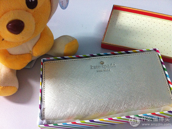 Kate Spade New York Mikas Pond Stacy 女款卡包 晒物广场:昨日好晒单 懒人移动电脑台、经典B&O“飞碟”、台版漫画、无线SD卡、汉密尔顿飞行员、嘉实多、磨刀钱包、Kate Spade女包