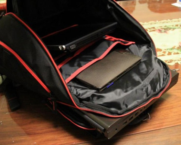 SHUTTLE BACKPACK