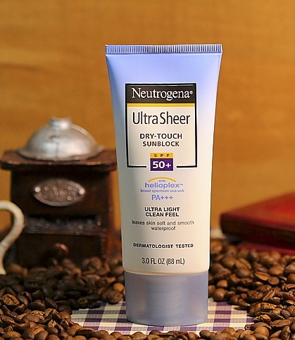 Neutrogena 露得清 轻透防晒乳 SPF50+ 