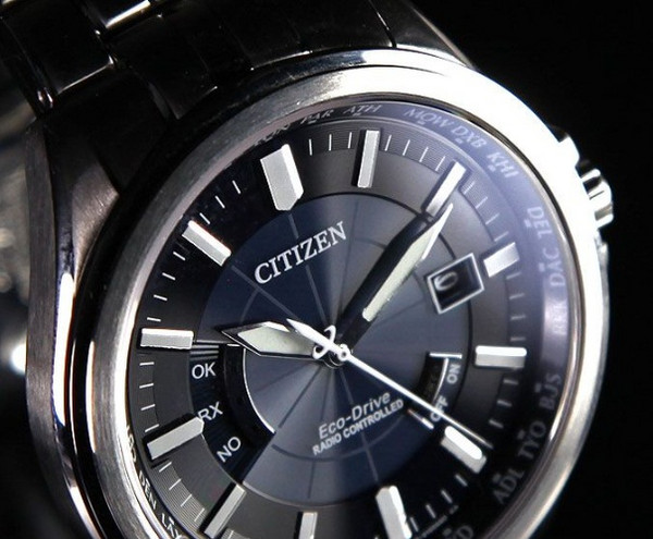 Citizen 西铁城 Eco-Drive CB0010-53L 男款腕表