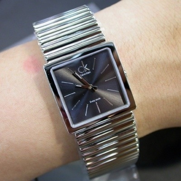 Calvin Klein Spotlight 女款石英腕表 K5623107 佩戴效果