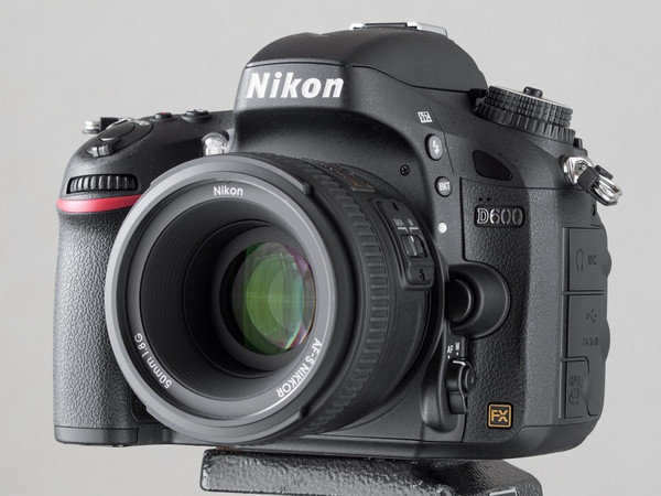 行货新低：Nikon 尼康 D600 单反套机（入门全幅）