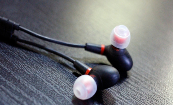 又来新低价~Jabra 捷波朗 VOX 磁弦 入耳式耳机