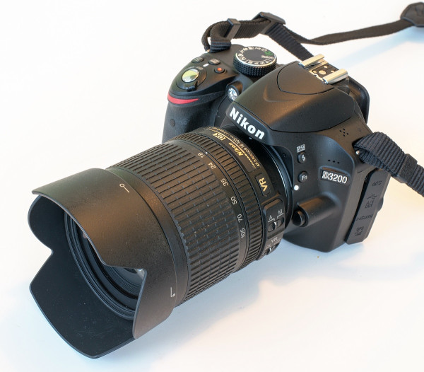 D3200+18-105