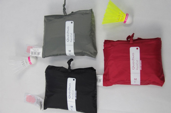 便宜大碗新补货！Decathlon 迪卡侬 QUECHUA 女款雨衣