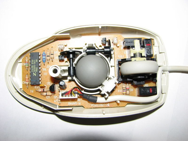 怀旧族：Logitech 罗技 网际锐貂 机械鼠标（双键、滚轮、PS/2）