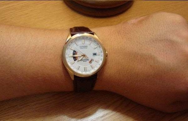 Citizen 西铁城 Eco-Drive CB0013-04A 男款腕表（光动能、6局电波）