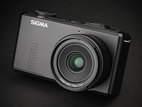 SIGMA 适马 DP1 Merrill 便携数码相机（最大输出4500万像素）