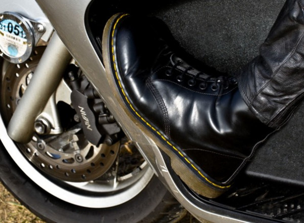 Dr. Martens 1460 男款马丁靴