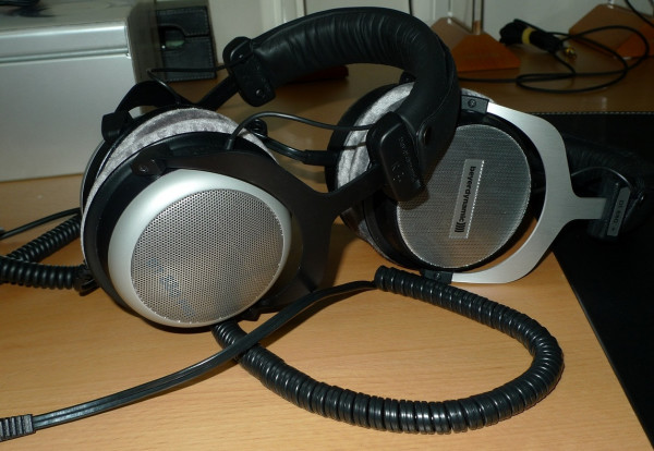 新低价：Beyerdynamic 拜亚动力 DT-880 Pro 头戴式耳机